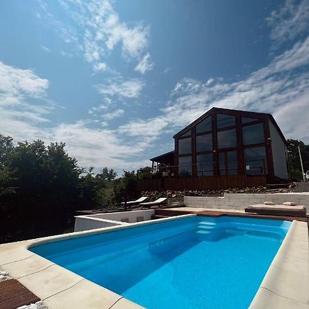 Le Chalet M - Cabana Cu O Panorama De Poveste. Surdesti  Luaran gambar