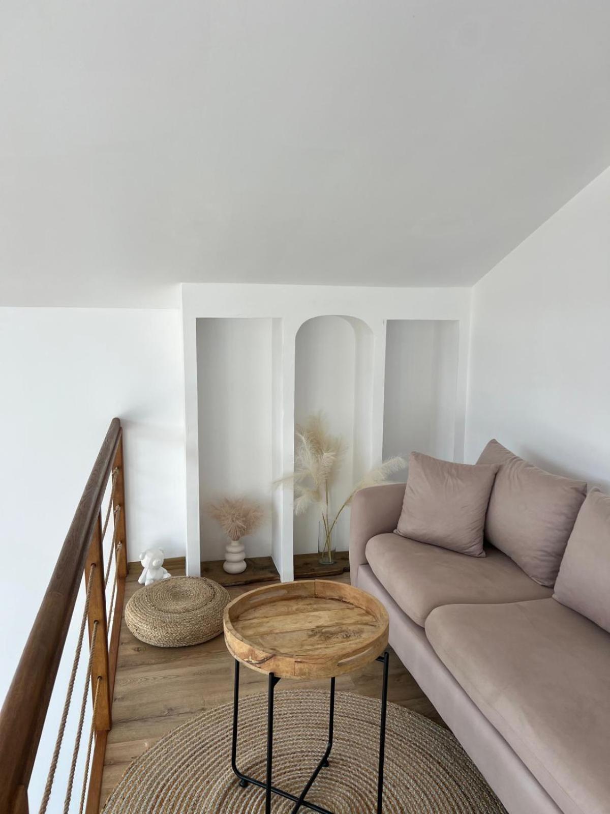 Le Chalet M - Cabana Cu O Panorama De Poveste. Surdesti  Luaran gambar