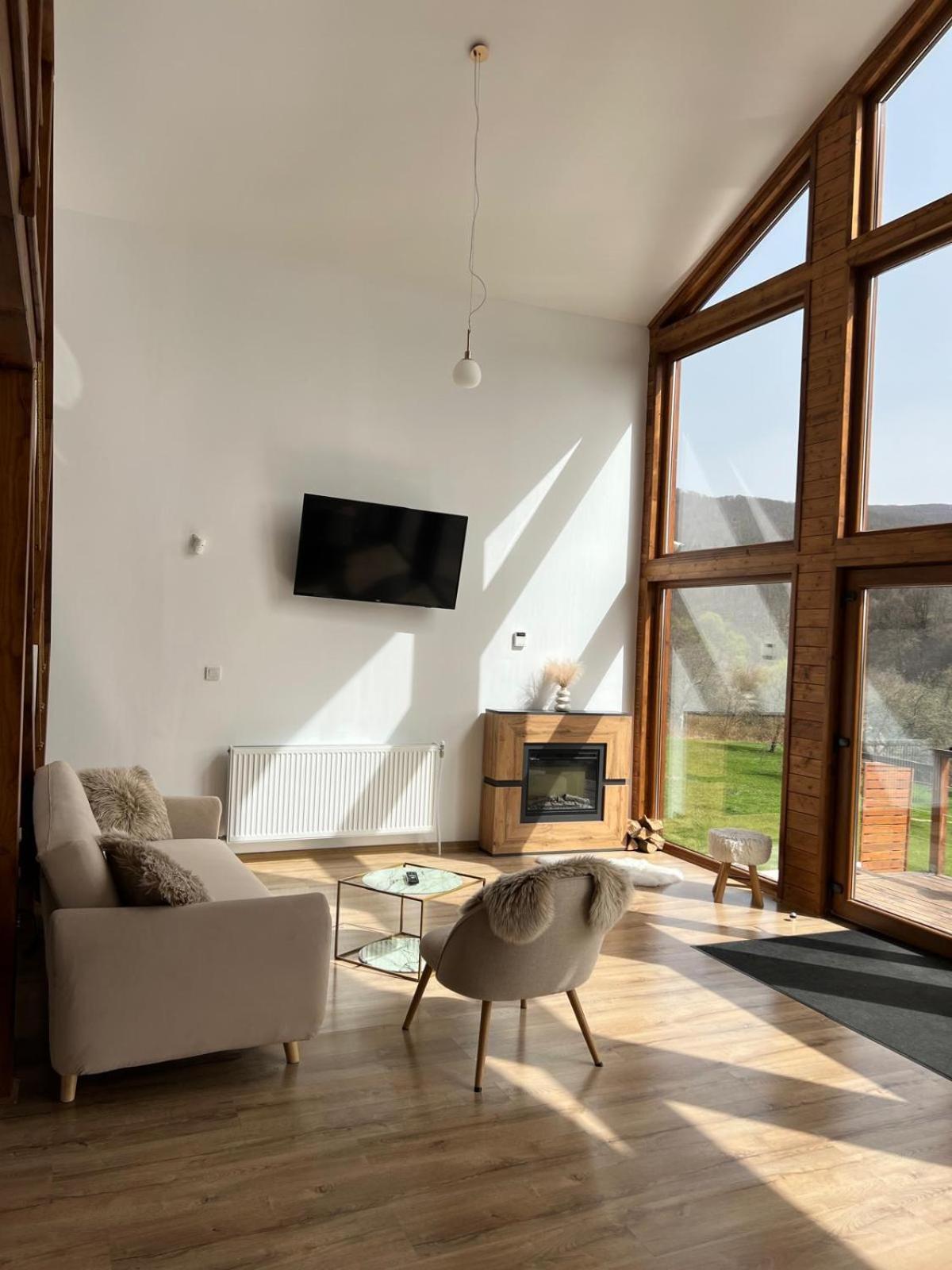Le Chalet M - Cabana Cu O Panorama De Poveste. Surdesti  Luaran gambar